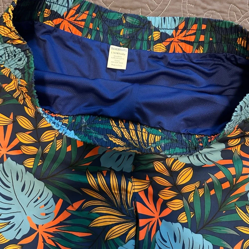 Thereabouts Boys Multi Palm Swim Trunks NWT Size XS 6/7